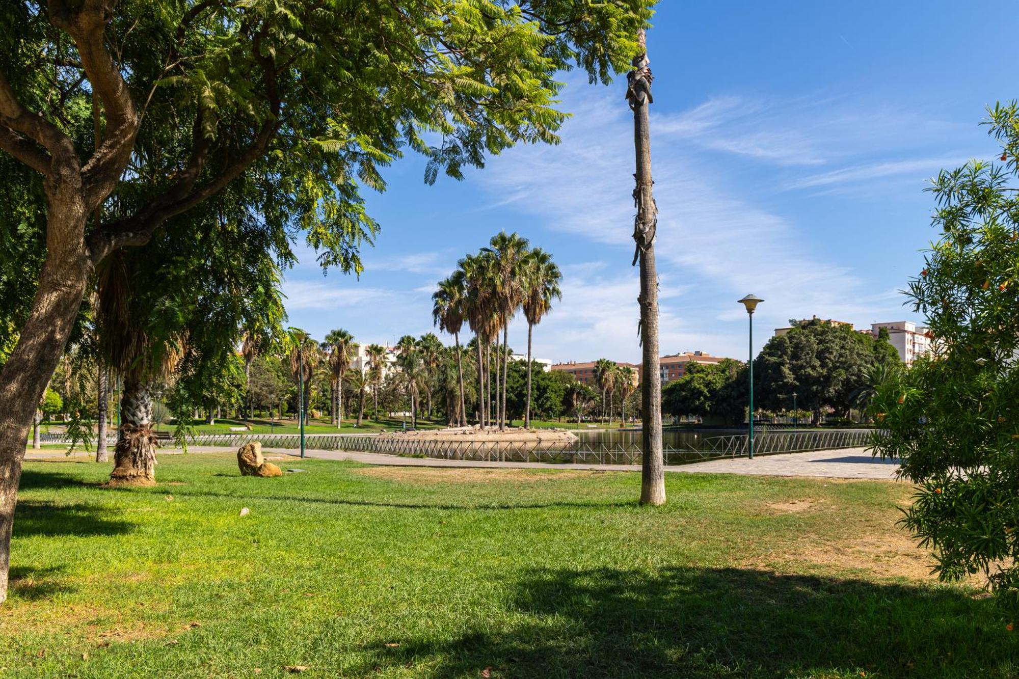 Apartment Holidays2malaga Parque Huelin 2nd Line & Terrace