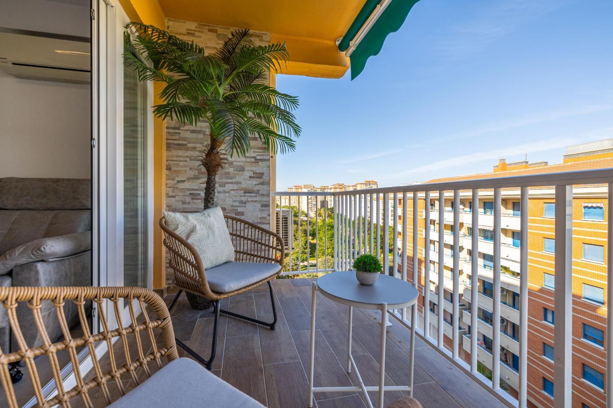 Holidays2malaga Parque Huelin 2nd Line & Terrace Apartment *