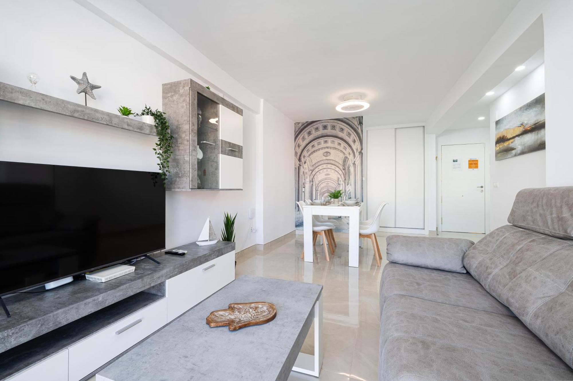 Holidays2malaga Parque Huelin 2nd Line & Terrace Apartment *